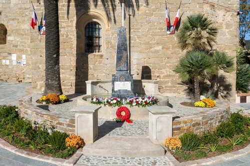 Monument aux morts de Grimaud