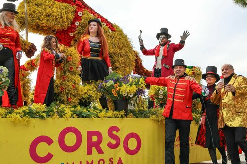 Corso du Mimosa_Sainte-Maxime